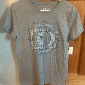 Graphic tee